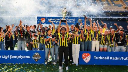 Fenerbah&ccedil;e şampiyonluk kupasını aldı