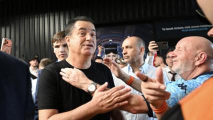 Fenerbah&ccedil;e'den Acun Ilıcalı'ya tebrik!