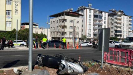 Kamyonet ile motosiklet &ccedil;arpıştı: 3 yaralı