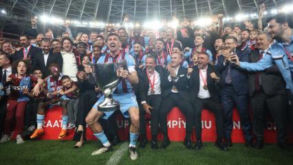 Kaptanın ellerinde y&uuml;kseldi! Trabzonspor, kupasına kavuştu