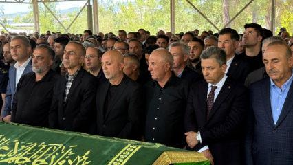 Mevl&uuml;t &Ccedil;avuşoğlu'nun kardeşi Aydın &Ccedil;avuşoğlu son yolculuğuna uğurlandı