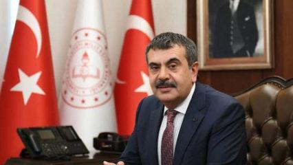 Okullara 'kartlı sistem' geliyor! MEB'ten herkesi rahatlatacak karar