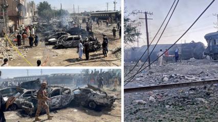 Pakistan'da trene bombalı saldırı: En az 24 &ouml;l&uuml;
