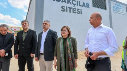 Başkan Şahin, Gazi Konut tarafından yapılan Adak&ccedil;ılar Sitesi'ni inceledi 