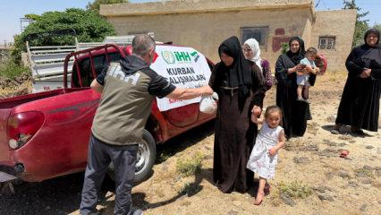 HH'dan Suriye'de binlerce savaş mağduruna Kurban Bayramı yardımı