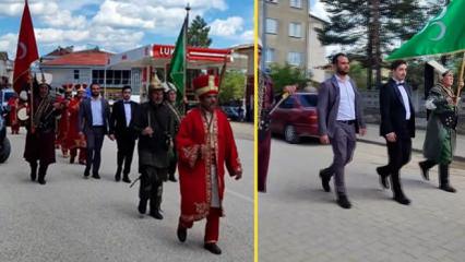 Karab&uuml;k'te damat kız evine mehter takımıyla y&uuml;r&uuml;d&uuml;