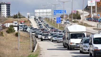 Memleketlerine gidecekler dikkat! 43 ilin ge&ccedil;iş noktası kilit kavşakta son durum...