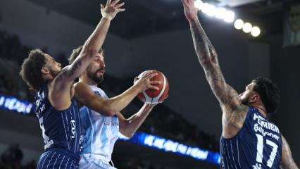 Anadolu Efes yarı finalde!
