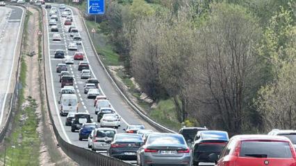 Bayram g&ouml;&ccedil;&uuml; tersine d&ouml;nd&uuml;! D&ouml;n&uuml;ş trafiği başladı 