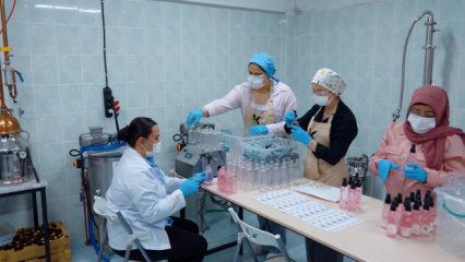 T&uuml;rk Telekom destekledi: Girişimci kadınların &uuml;r&uuml;nleri, dijitalin g&uuml;c&uuml;yle d&uuml;nya vitrinine a&ccedil;ıldı 