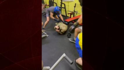 Ukrayna'da askere alma merkezinin g&ouml;revlileri spor salonunda darbedildi