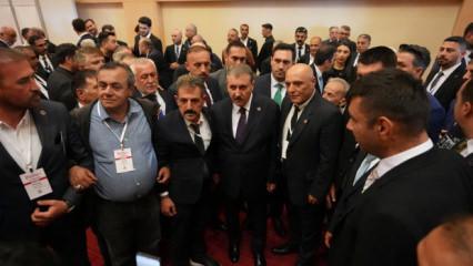 B&uuml;y&uuml;k Birlik Partisi&rsquo;nde Mustafa Destici yeniden genel başkan