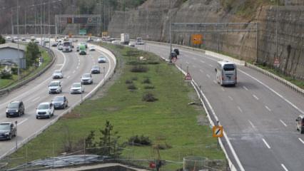 Bolu Dağı T&uuml;neli'nden bayram tatilinde 1 milyon 51 bin 507 ara&ccedil; ge&ccedil;ti