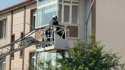 Karab&uuml;k'te bir gen&ccedil; evinin balkonunda asılı halde bulundu