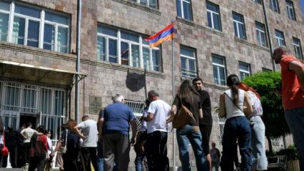 Komşuda sıcak saatler! Se&ccedil;im zaferini ilan ettiler! Son dakika T&uuml;rkiye a&ccedil;ıklaması