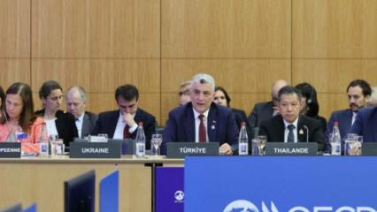 Bakan Bolat, Fransa&rsquo;da OECD Bakanlar Konseyi Toplantısı&rsquo;na katıldı