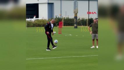 TFF Başkanı Hacıosmanoğlu, Miami&rsquo;deki ilk antrenman &ouml;ncesinde sahaya &ccedil;ıktı