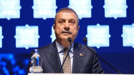 Finansın zirvesinde g&uuml;&ccedil;l&uuml; bankacılık ve enflasyonla m&uuml;cadele mesajı