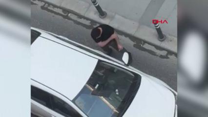 Avcılar'da kazaya neden olan s&uuml;r&uuml;c&uuml;n&uuml;n otomobiline yumruk atıp saldırdılar