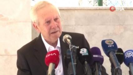 Aziz Yıldırım 'dostum' dediği K&ouml;ksal &Ouml;zbek'in cenazesinde g&ouml;zyaşlarını tutamadı