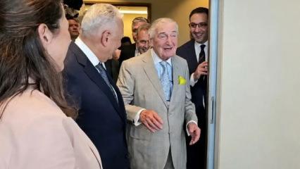Binali Yıldırım'dan "fıkra" a&ccedil;ıklaması! 'Nezaket gereği g&uuml;ld&uuml;m'