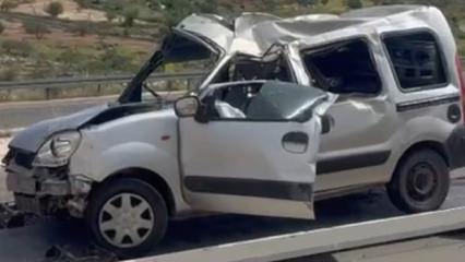 Hafif ticari ara&ccedil;, şarampole devrildi: 1 &ouml;l&uuml;, 1 yaralı