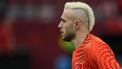 Barış Alper Yılmaz'dan D&uuml;nya Kupası'na &ouml;zel sa&ccedil; stili!
