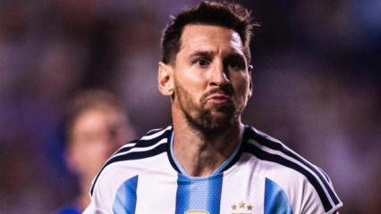 Lionel Messi 45 saniyede tarihe ge&ccedil;ti