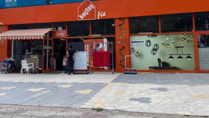 Muğla'da Ko&ccedil;taş mağazasına taşlı saldırı