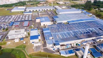 Otomotiv devinden skandal hamle: Tamir edemediği i&ccedil;in sıfırdan inşa edecek!