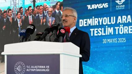 T&uuml;rkiye'nin yerli manevra lokomotifi Tanzanya'ya ihra&ccedil; edilecek