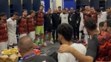 D&uuml;nya Kupası'nda duygu dolu anlar! ilk ma&ccedil;a Fatiha ve İhlas suresi okuyup &ccedil;ıktılar