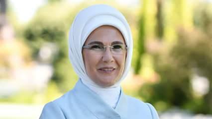 Emine Erdoğan, Babalar G&uuml;n&uuml;'n&uuml; kutladı!