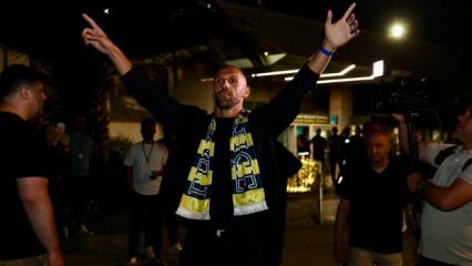 Fenerbah&ccedil;e yeni transferini duyurdu! Yıldız golc&uuml; İstanbul'a geldi