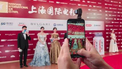HONOR, Robot Phone&rsquo;la  sinema sahnesine &ccedil;ıktı