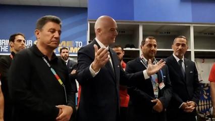 İran-Yeni Zelanda ma&ccedil;ının ardından FIFA Başkanı Infantino, İran soyunma odasına indi!