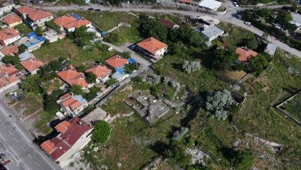 Kayseri&rsquo;de gecekondu mahallesi ortasındaki tapınak keşfedilmeyi bekliyor