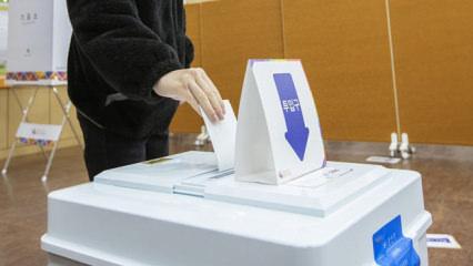 Oy pusuları yetmedi, se&ccedil;imler durdu! Halk sokağa d&ouml;k&uuml;ld&uuml;