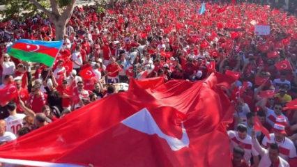  Santa Clara 'Kırmızı-Beyaz!' ABD'de T&uuml;rk y&uuml;r&uuml;y&uuml;ş&uuml; ger&ccedil;ekleşti