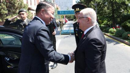 Bakan G&uuml;ler, Moğol mevkidaşı Batlut ile bir araya geldi