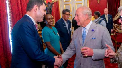 Bakan Kurum, Londra'da Kral 3'&uuml;nc&uuml; Charles'ın ev sahipliğindeki resepsiyona katıldı