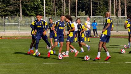 Fenerbah&ccedil;e'de sezonun ilk antrenmanı