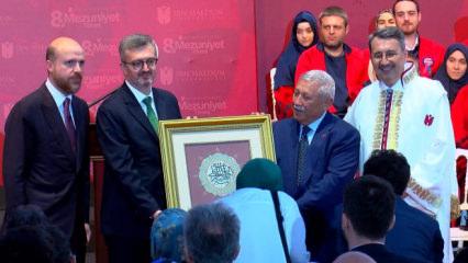 İbn Haldun &Uuml;niversitesi 8'inci mezunlarını uğurladı! Erdoğan'dan sesli mesaj!