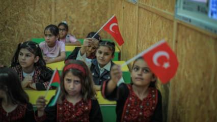 İHH Gazze&rsquo;de sahra okulu a&ccedil;tı