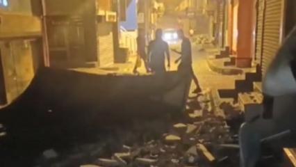 İstanbul'da korku dolu anlar: Beton par&ccedil;aları yola d&uuml;şt&uuml;!