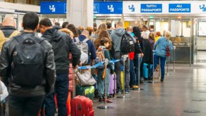 Pasaport kontrol&uuml; krizi s&uuml;r&uuml;yor: Avrupa'da sistem tamamen &ccedil;&ouml;kebilir