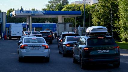 Rusya'da akaryakıt kısıtlaması uygulanan b&ouml;lge sayısı 16'ya y&uuml;kseldi