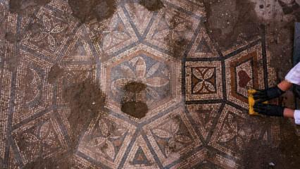 Smyrna'da 1500 yıllık keşif! Osmanlı d&ouml;neminde bilin&ccedil;li olarak korunmuş