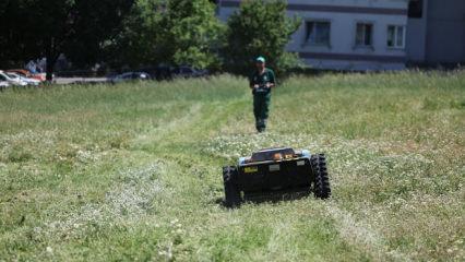 Bağcılar Belediyesi'nin Bağbot isimli robotundan dev hizmet 