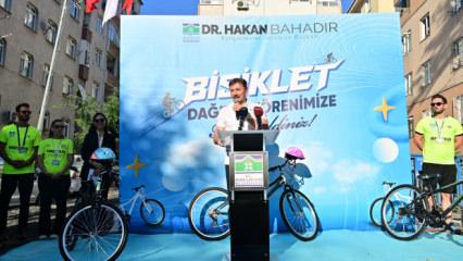 Bah&ccedil;elievler'de 4 bin 200 &ccedil;ocuk bisiklete kavuştu 